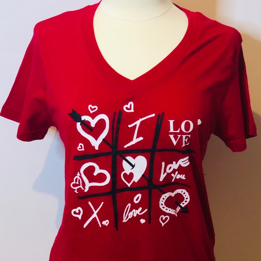 Red heart tshirt size large